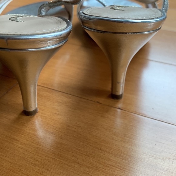 Dressy Silver Slingback SStrappy Dress Shoe 3” Heels Leather Sole Women size 8 - Picture 6 of 14